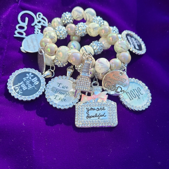 Beaded bracelet stack with inspirarion - Picture 3 of 11